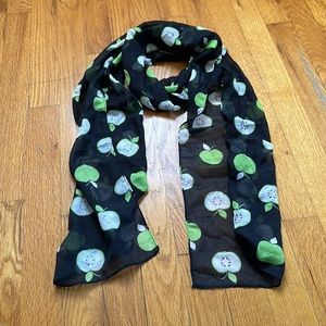 Divided by H&M Green Apple Print Scarf